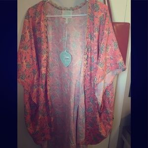 Adorable boutique brand kimono! NWT! Spring❤️👚💐